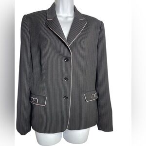 Tahari size 14 black classic blazer with pink pinstripes and pink lining 🖤🖤